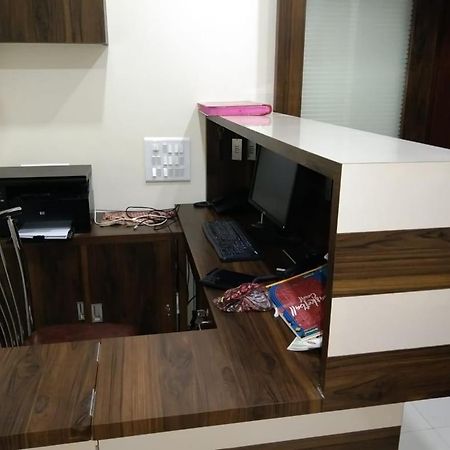 Sadguru Lodge Mumbai Ngoại thất bức ảnh