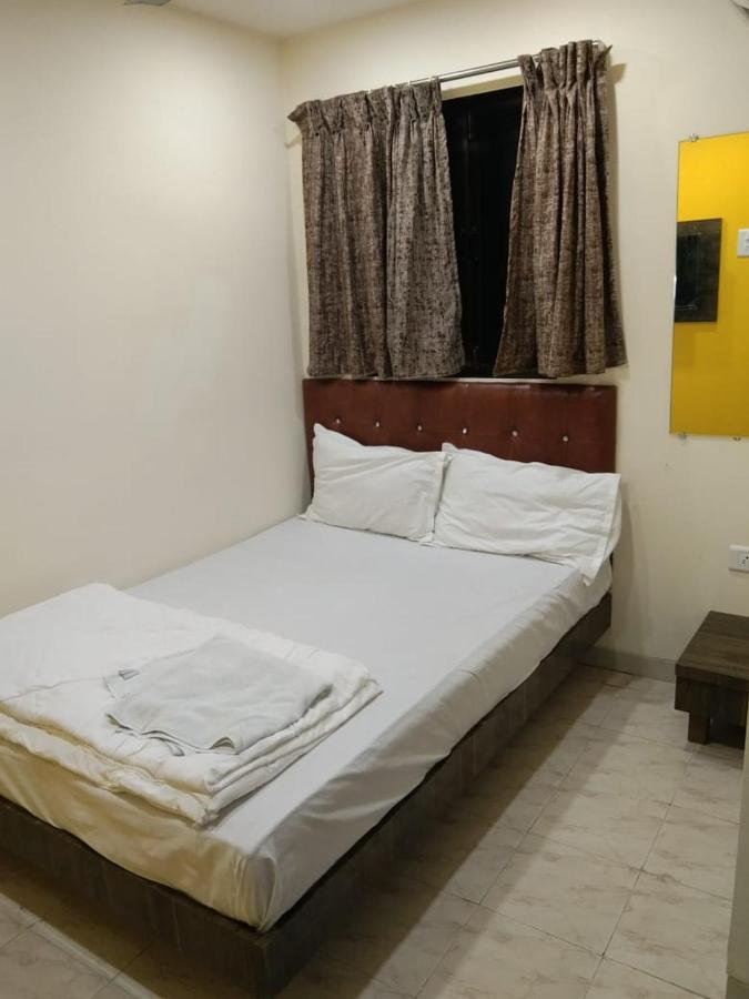 Sadguru Lodge Mumbai Ngoại thất bức ảnh